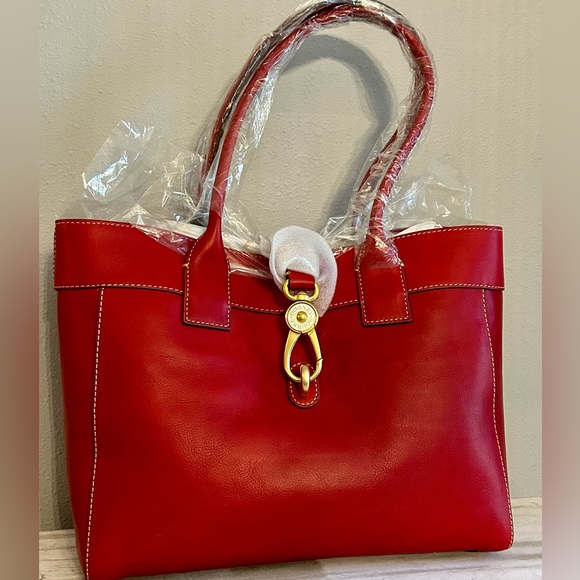Dooney & Bourke Bags Dooney Bourke Large Amelie Shoulder Bag Poshmark
